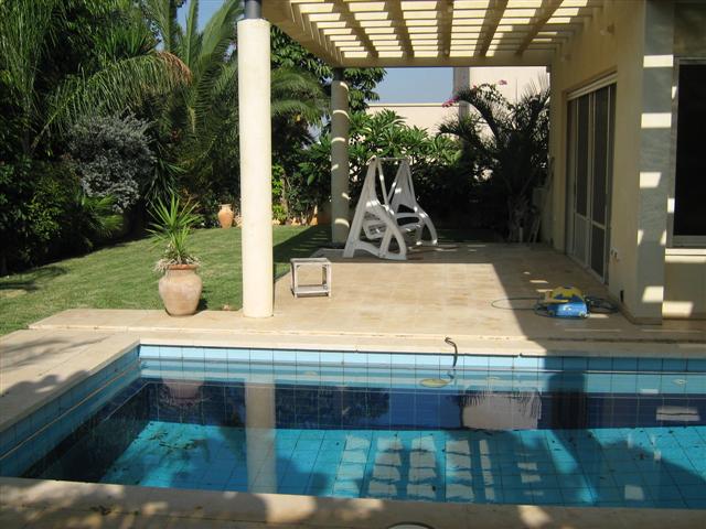villa in caesarea